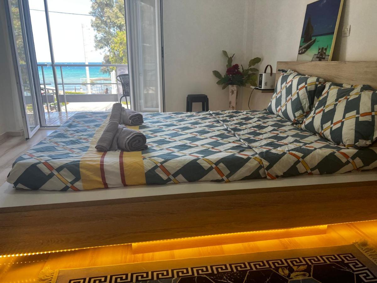 一线海景房seaview Apartment Ártemida Kültér fotó